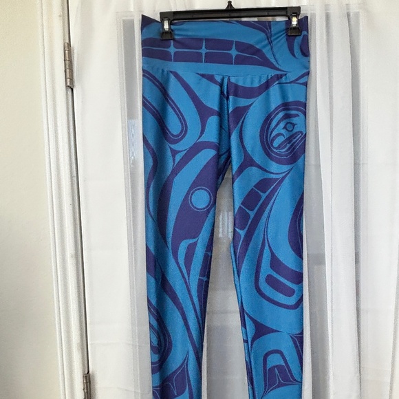 Trickster Company - Killer Whale Leggings/Capris - Picture 1 of 9